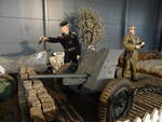 3,7-cm-PaK 36 von Rheinmetall, Spreizlafette mit zwei Rohrholmen und einen kleinen nach rückwärts geneigten Schutzschild, Duxford Imperial War Museum (08.09.2023)