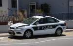 Vor der Polizeistation in Bugibba stand am 14.5.2014 dieser Ford Streifenwagen der  maltesischen  PULIZIJA .