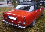 Heckansicht eines Rover P6 3500S.