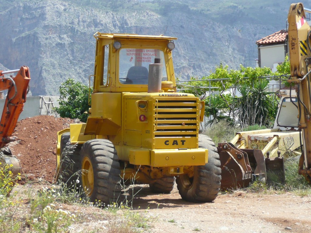 12.05.11,CAT-Radlader auf Kreta.