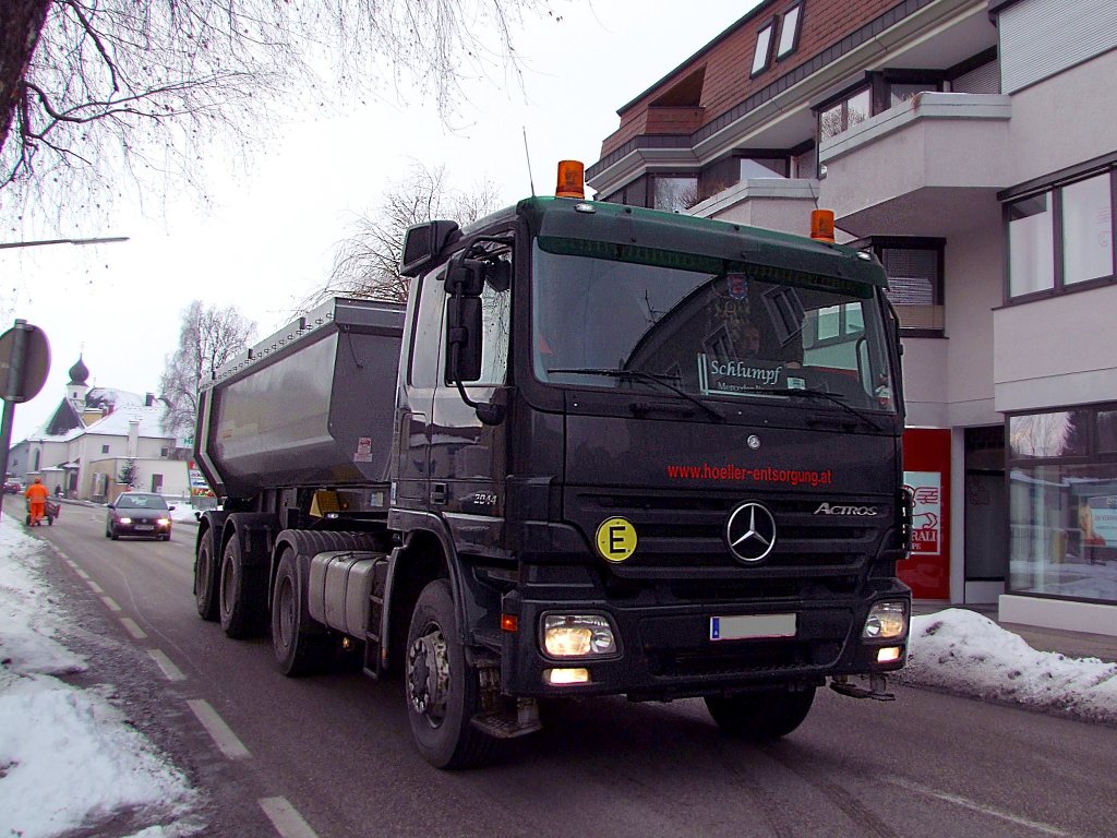 ACTROS-2044 mit Kippsattelauflieger;110104