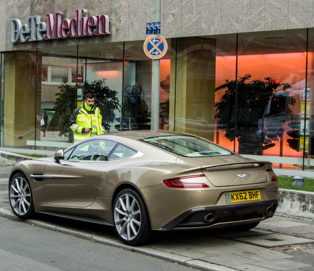 Aston-Martin Vanquish. Foto: 29.11.2012