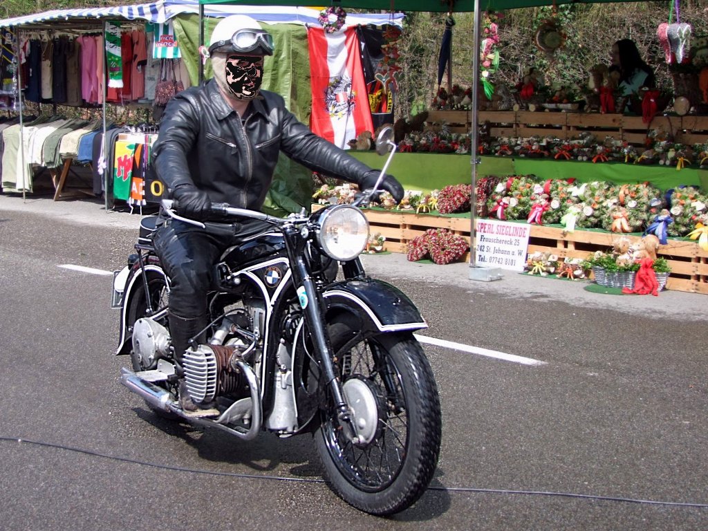 Auf zur Motorradrundfahrt in St.Martin/Innkreis;100411