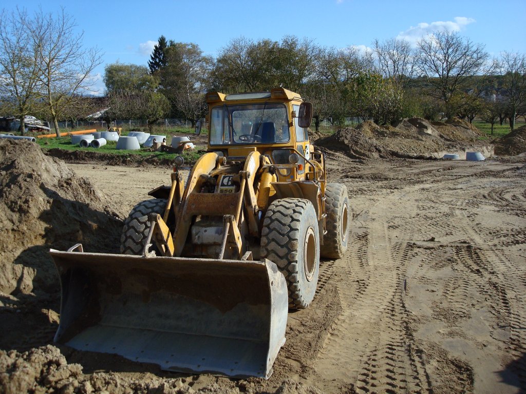 Caterpillar 950,
Okt.2008 in Gottenheim/Baden