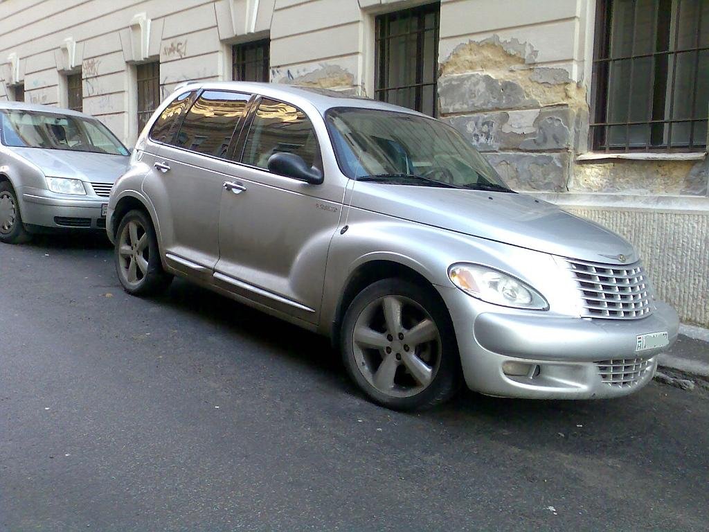 ChryslerPT Cruiser.
Gesehen: 19.02.2010.