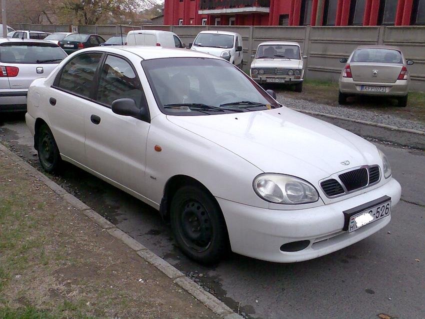 Daewoo Lanos.