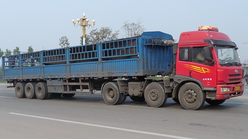 FAW LKW in Shouguang, 30.10.11