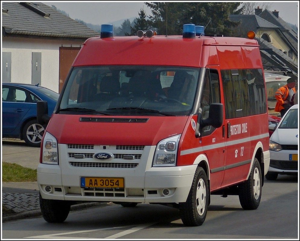  Ford Transit MTF der Wehr aus Wiltz gesehen am 28.03.2013.