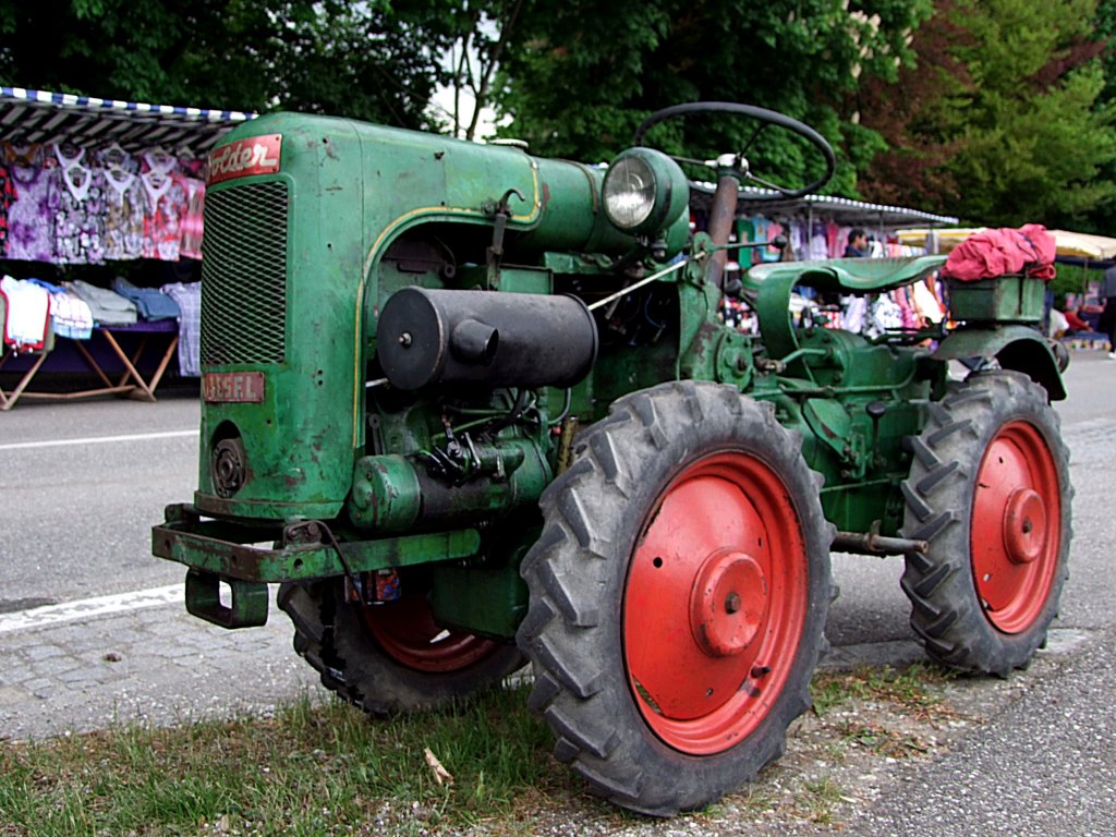 HOLDER-A10;Baujahr 1957 bei einer Oldtimerveranstaltung;110501