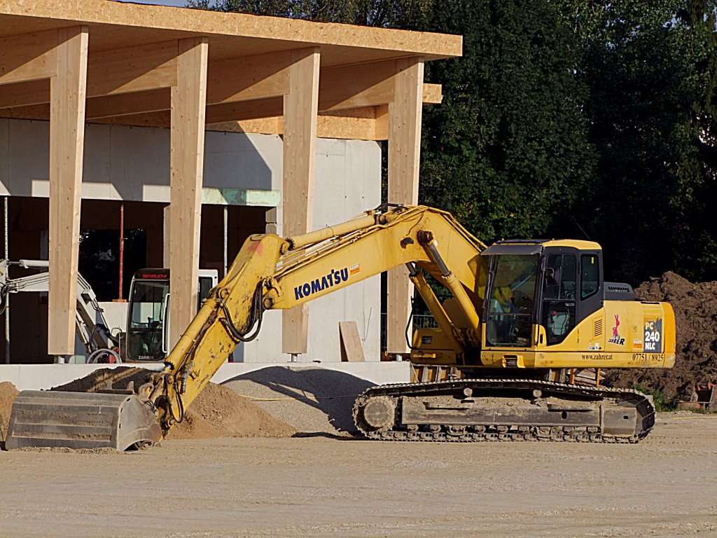 Komatsu PC-240NLC whrend einer Arbeitspause;100919