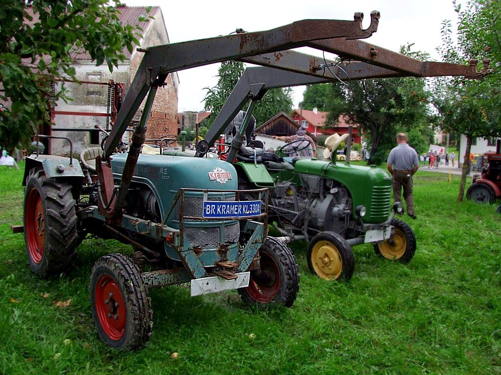 KRAMER KL330A mit Frontladervorrichtung;100808