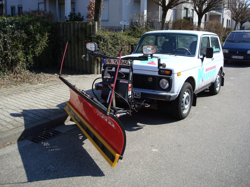 Lada  Niva ,kein Aprilscherz,
Freiburg 2009