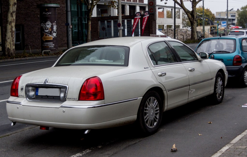 Lincoln TownCar. Aufnahme: 23.10.2012