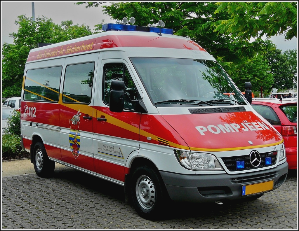  M-B  313 CDi Mannschaftswagen der Feuerwehr aus Diekirch gesehen am 07.06.2008 in Ettelbrck.  