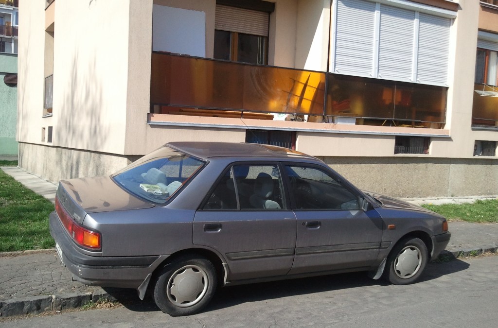 Mazda 323 am 21.03.2012.