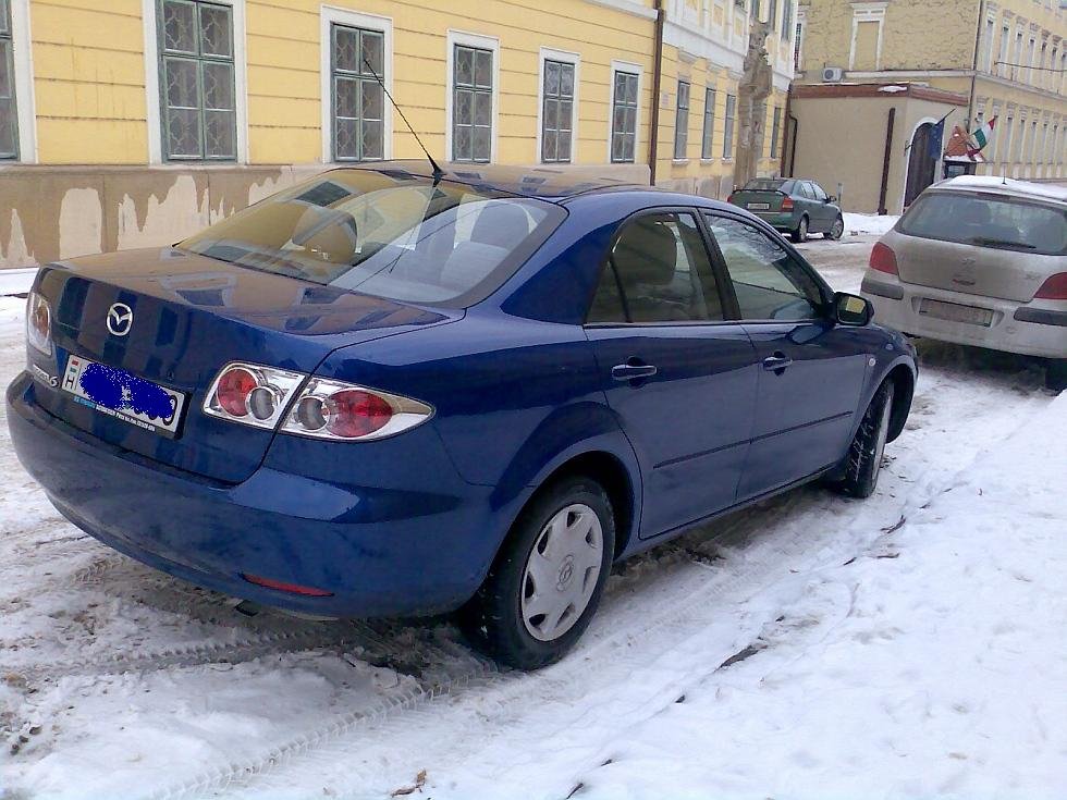 Mazda 6.