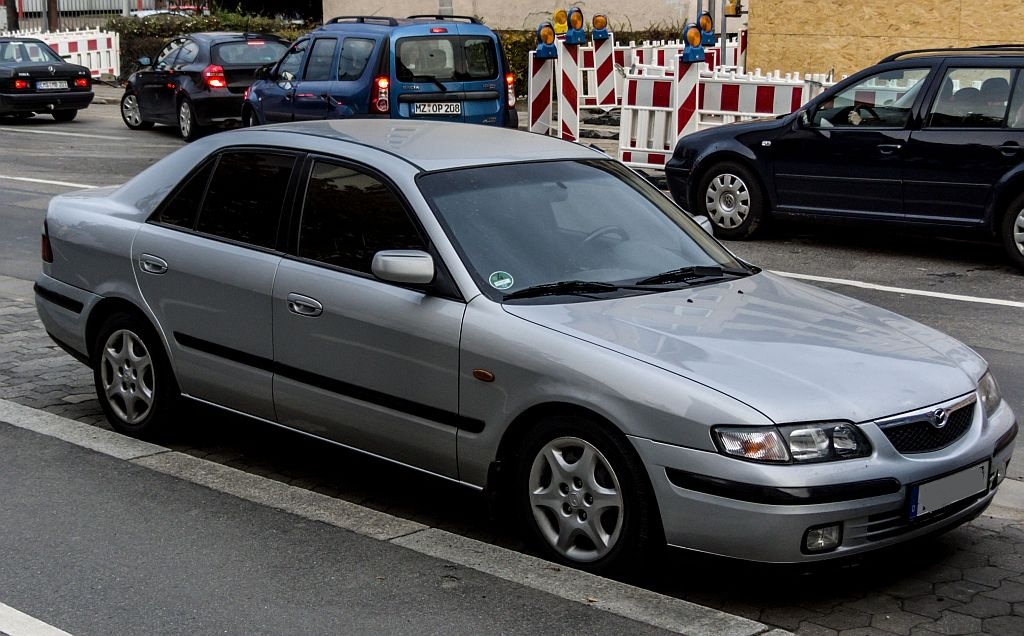 Mazda 626 (08.11.2012).