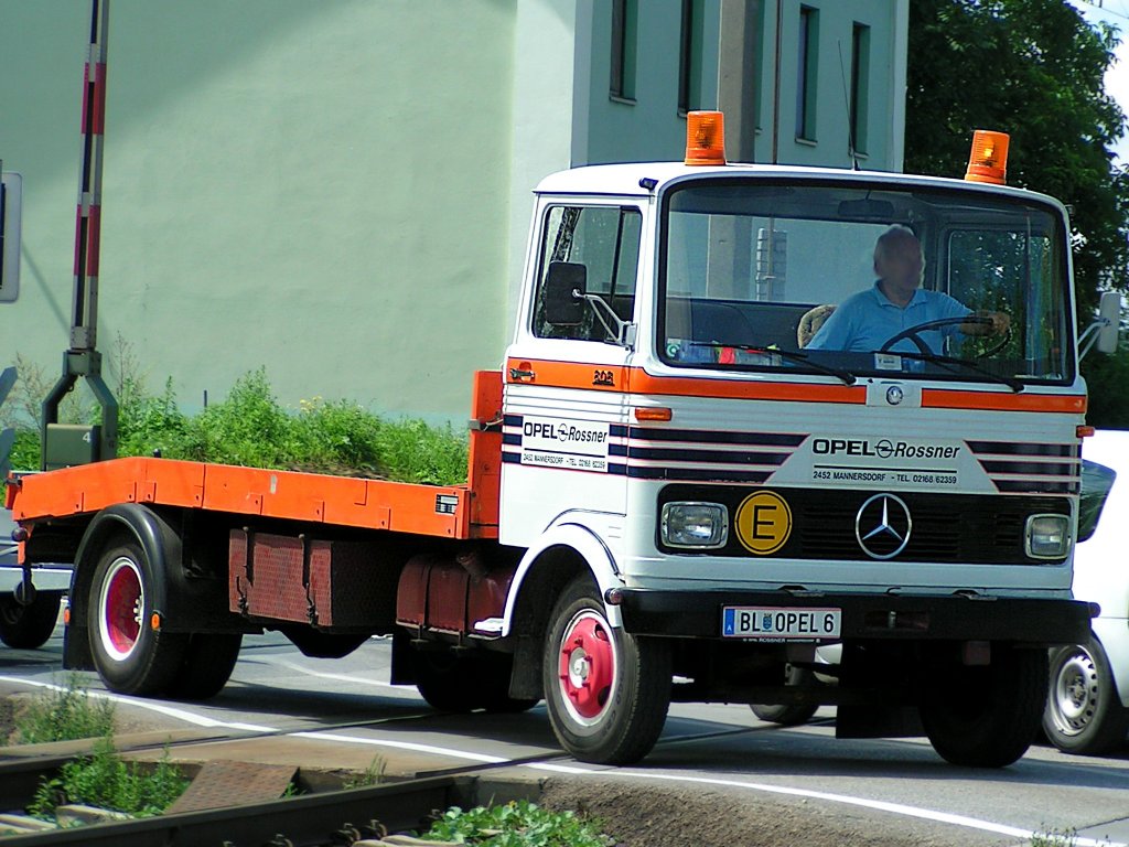 MB808 im Dienste einer OPEL-Werksttte;100809
