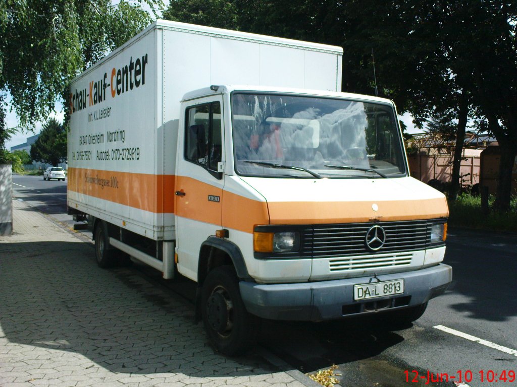 Mercedes 709D.