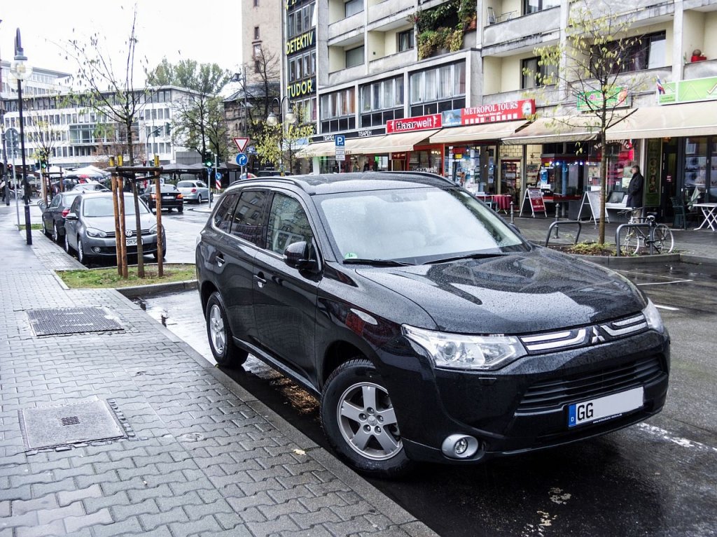 Mitsubishi Outlander. Foto: 03.11.2012.