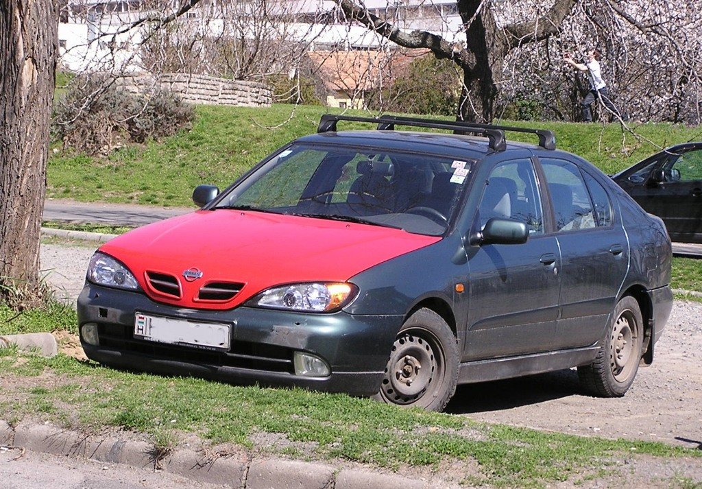 Nissan Primera. Aufnahmedatum: 29.03.2010