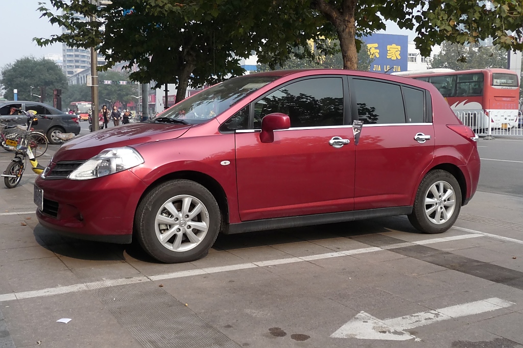 Nissan Tiida in Shouguang, 30.10.11