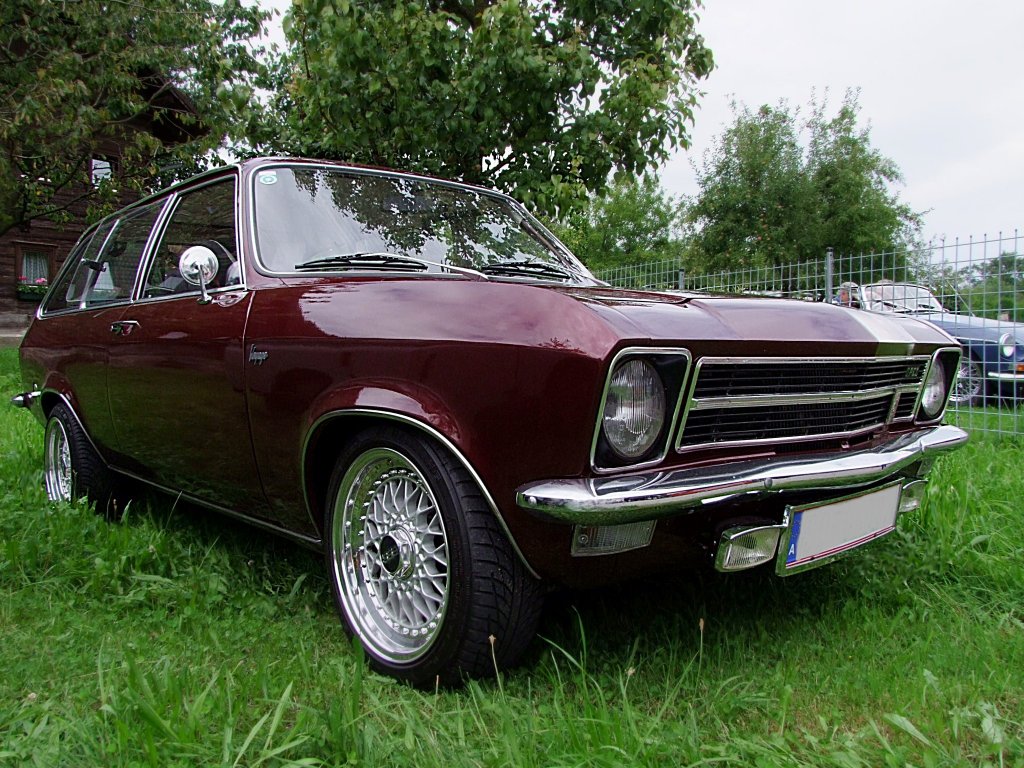 OPEL-ASCONA-16 bei der Oldtimerausstellung in Reichersberg;100808Kopie