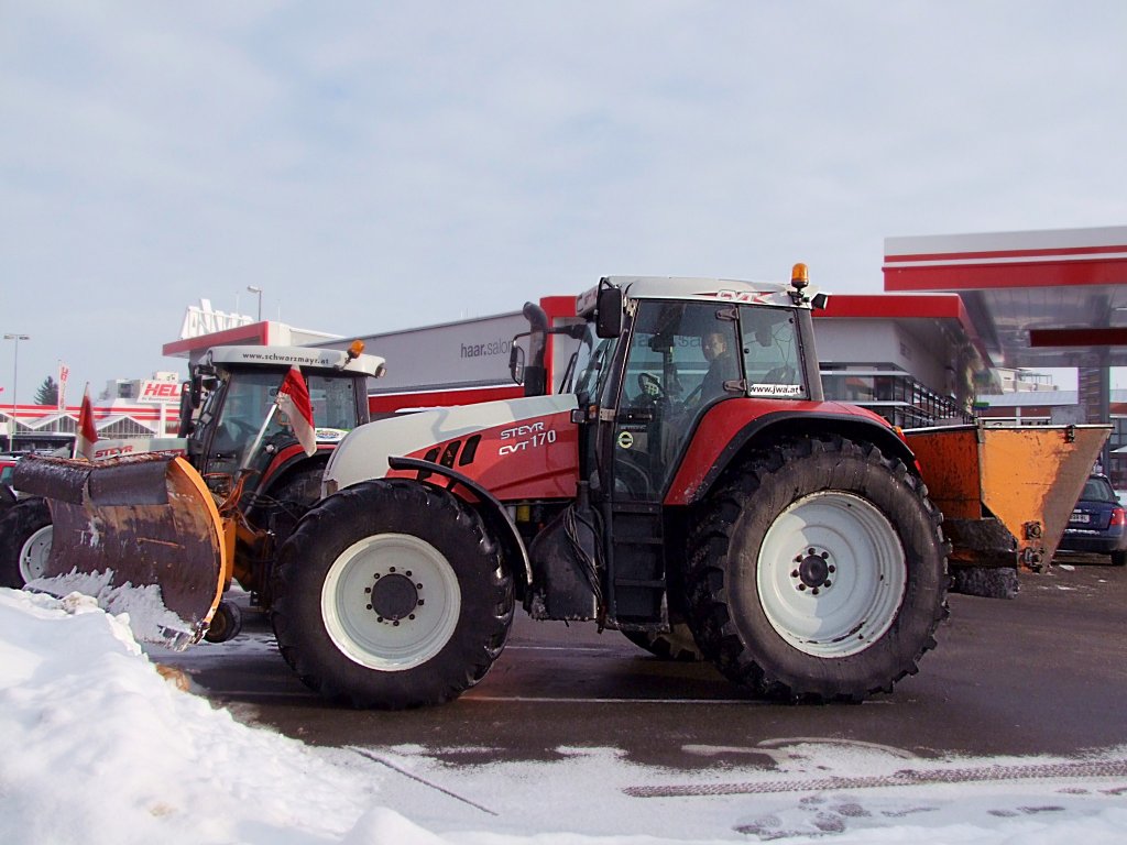 STEYR CVT170 im Winterdiensteinsatz;101227