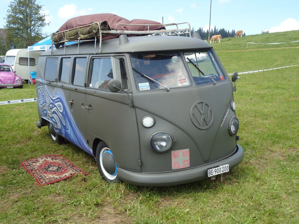 VW-Bus BE 900'200 am 4. September 2010 am VW-Treffen in Wachseldorn