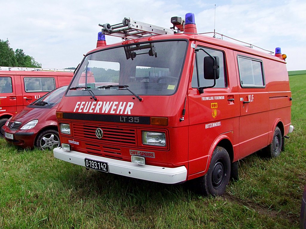 VW-LT35 der FF-Rutzenmoos anlsslich einer Bezirksfeuerwehrbung;100529