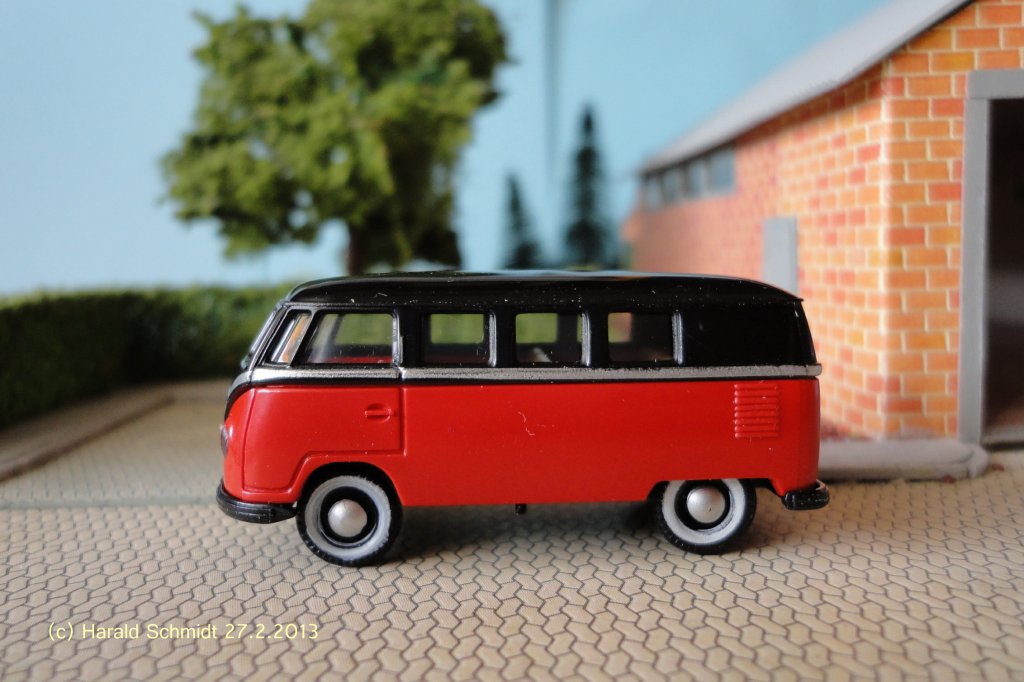 VW T1 Bus, von Brekina