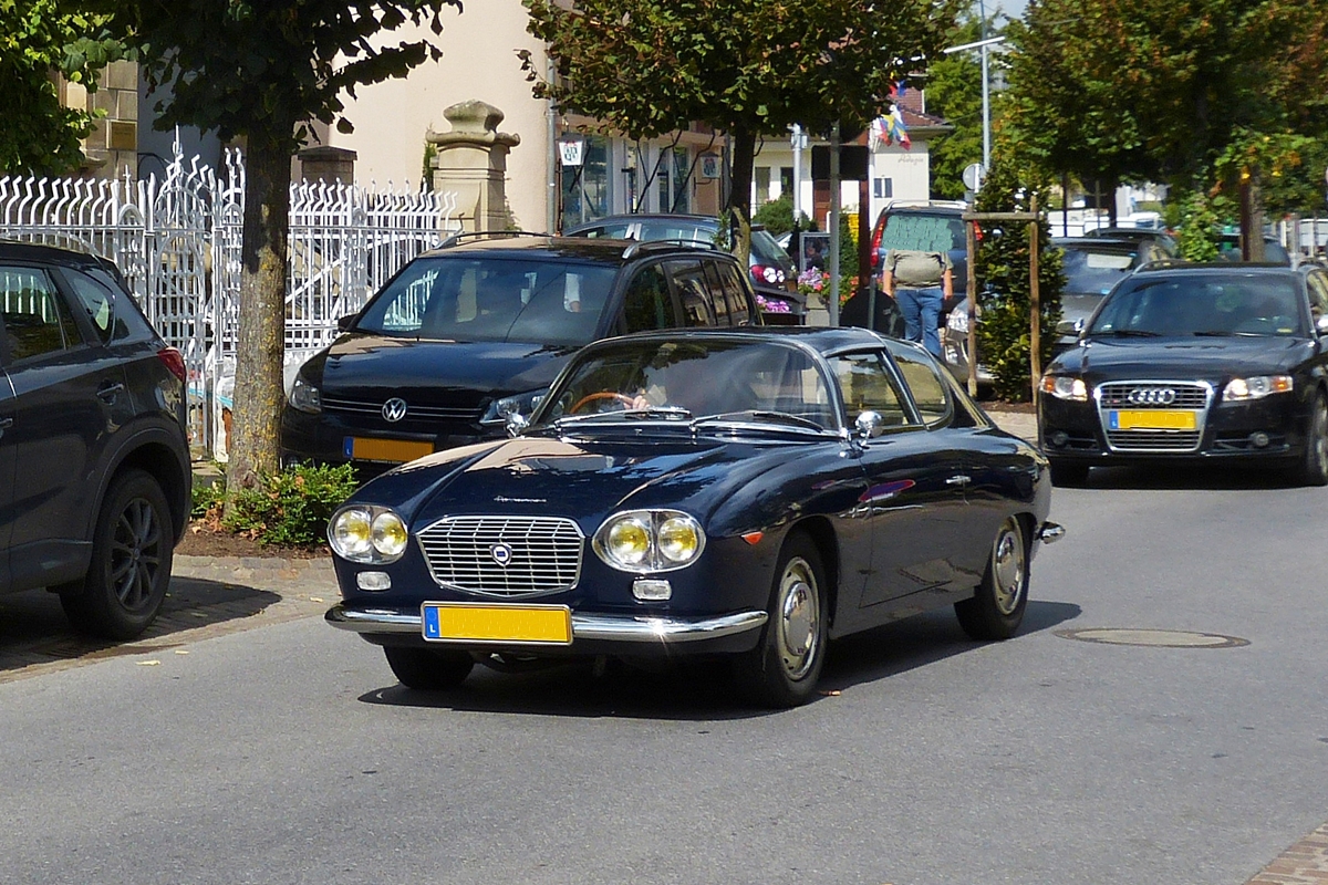  . Lancia Flavia Zagato, aufgenommen in den Strassen von Mondorf am 30.08.2014.