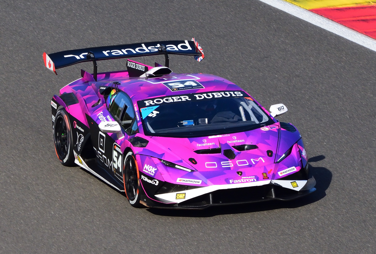 #54  Lamborghini Huracan Super Trofeo EVO2A, Fahrer: Jason Keats und Charlie Martin, Team: Brutal Fish Racing Team, Lamborghini Super Trofeo Europe eine der am stärksten umkämpften Markenmeisterschaften der Welt, im Rahmenprogramm der FIA WEC 6h Spa Francorchamps am 11.5.2024 HURACÁN SUPER TROFEO EVO2