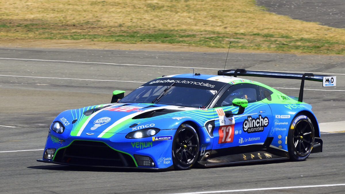  72 LMGTE - Am, Aston Martin Vantage AMR, TF Sport, Fahrer: Arnold Robin, Maxime Robin	& Valentin Hasse-Clot. Aufnahme Freies Training am 8.6.23 // 91. 24-Stunden-Rennen von Le Mans, der 91e Grand Prix d’Endurance les 24 Heures du Mans, auch 24 Heures du Mans. Das letzte 24h für die LMGTE Klasse in Le Mans ab 2024 soll diese Klasse durch LMGT3 ersetzt werden