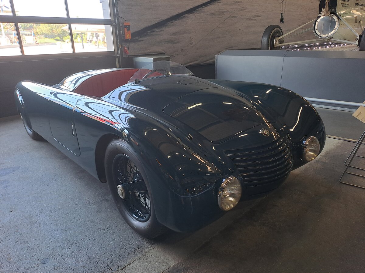 Alfa-Romeo Aerospider im Technikmuseum Sinsheim am 29.07.2024. Dieses Einzelstück wurde zwischen 1934 und 1937 konstruiert und gilt als eines der ersten Supercars der Welt, wenn auch der Sechszylinder eine Leistung von  nur  105PS aufweist.