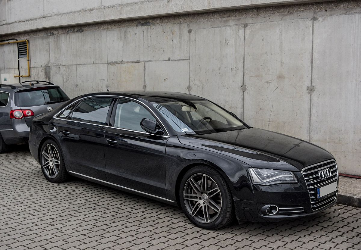 Audi A8. Aufnahmezeit: 03.05.2015