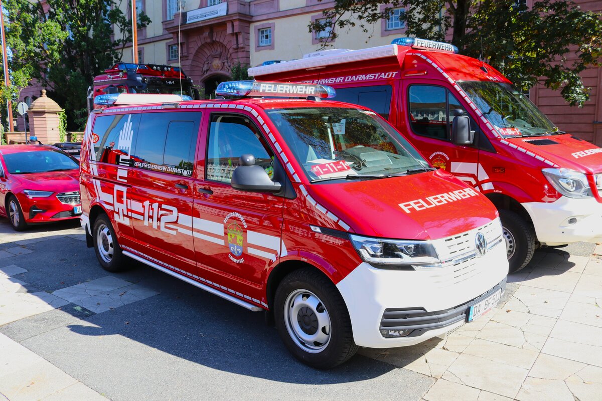 Berufsfeuerwehr Darmstadt VW T6 ELW am 07.09.24 beim Blaulichttag in Darmstadt