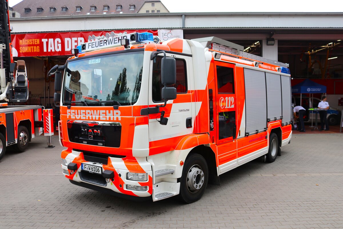 Berufsfeuerwehr Frankfurt am Main MAN TGM HLF20/16 am 21.07.24 in Frankfurt am Main beim Tag der offenen Tür der Wache 40