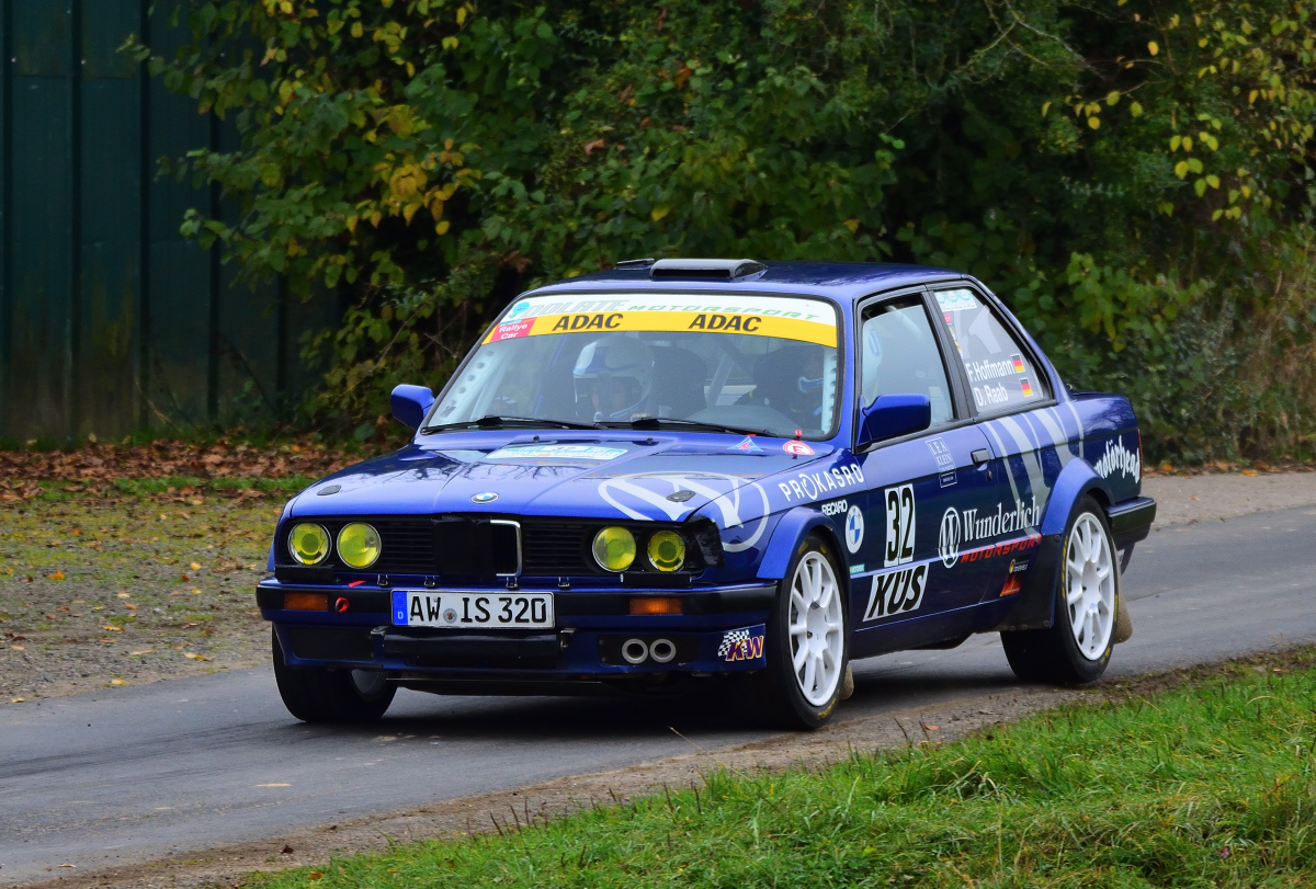  BMW 320is, Fahrer:  HOFFMANN, Frank /RAAB, Daniela, ADAC Rallye Köln Ahrweiler am 9.11.2024