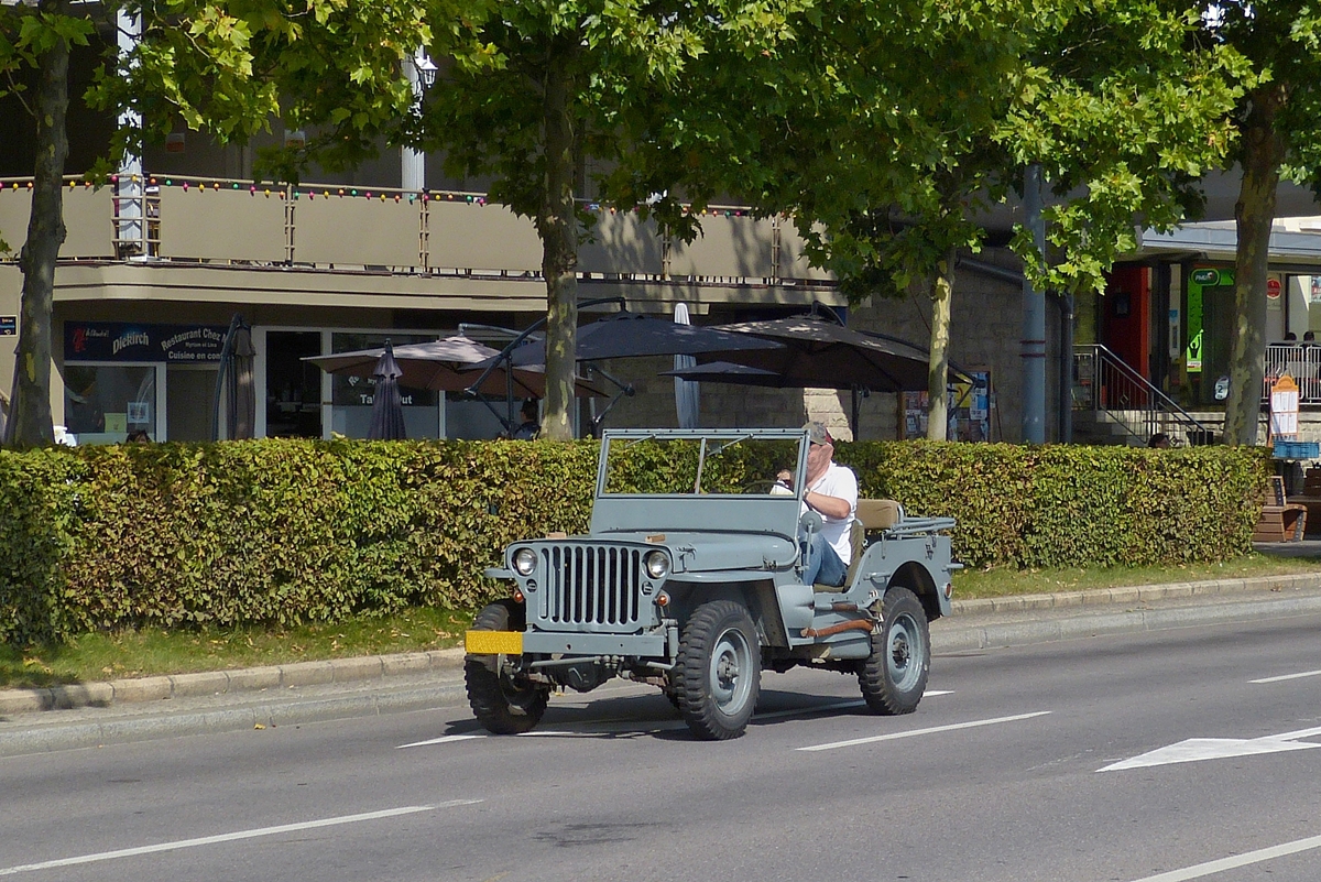  Dieser Ford Jeep fuhr mir am 17.09.2014 vor die Linse.