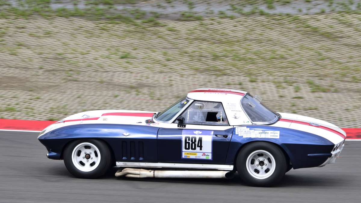  Dr. Vasut, Ovid (Rösrath)im Chevrolet Corvette Stingray C2, Rennen 8: Gentle Drivers Trophy (AGDT), am Samstag 10.8.19 beim 47. AvD - Oldtimer Grand Prix 2019 / Nürburgring