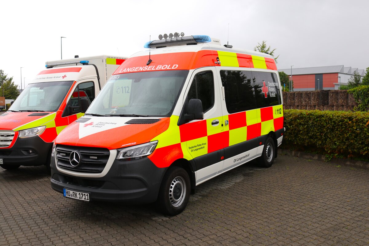 DRK OV Langenselbold Mercedes Benz Sprinter ELW (RK Main Kinzig 17-11-1) am 18.08.24 beim Tag der offenen Tür der Feuerwehr Langenselbold 