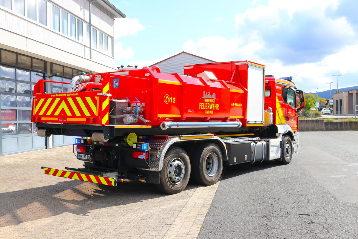 Feuerwehr Bad Orb MAN TGS WLF mit AB-Tank (Florian Bad Orb 1/66) am 29.09.24 bei einen Fototermin. Danke für das tolle Fotoshooting