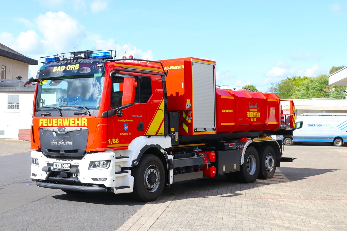 Feuerwehr Bad Orb MAN TGS WLF mit AB-Tank (Florian Bad Orb 1/66) am 29.09.24 bei einen Fototermin. Danke für das tolle Fotoshooting