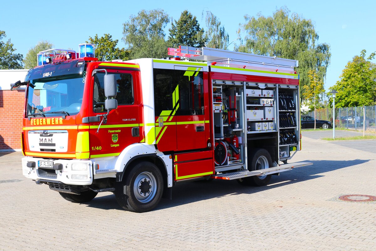 Feuerwehr Langen (Hessen) MAN TGM Walser StlF (Florian Langen 1/40-1) am 21.09.24 bei einem Fototermin. Danke für das tolle Shooting