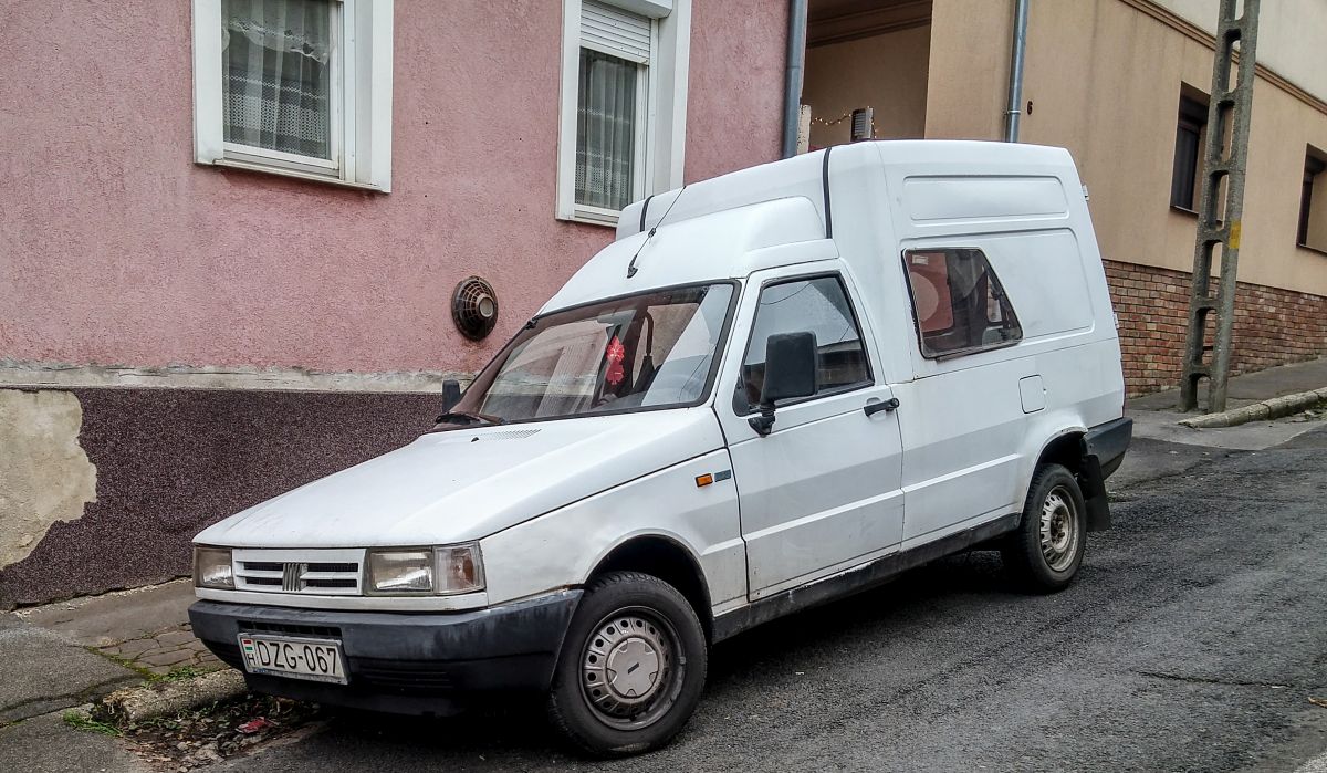 Fiat Fiorino in Dezember 2020.