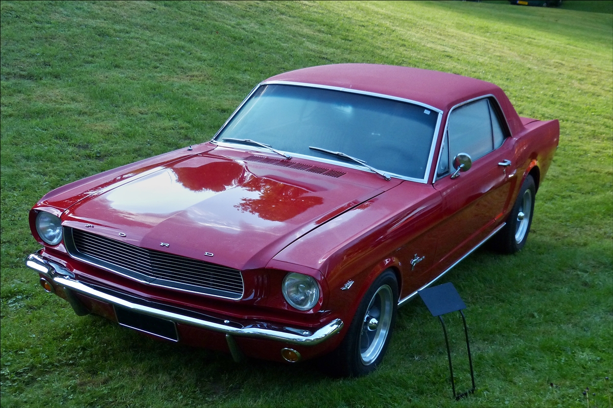  Ford Mustang, gesehen bei den Classic Days in Mondorf.  30.09.2014