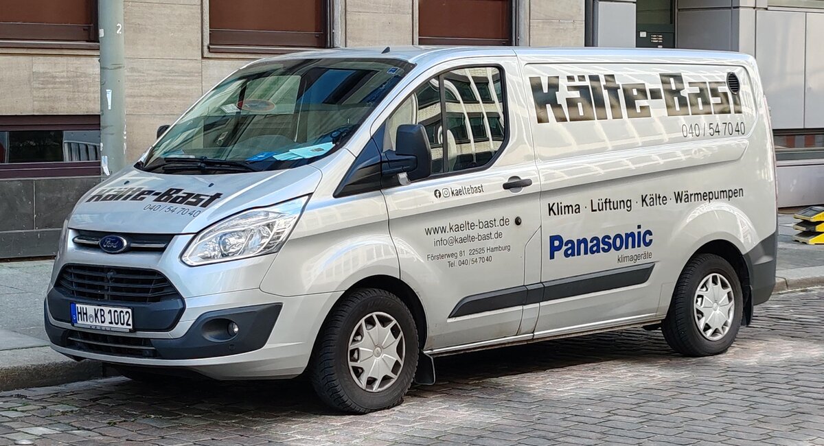 =Ford Transit von KÄLTE-BAST unterwegs im Hamburg im Mai 2024