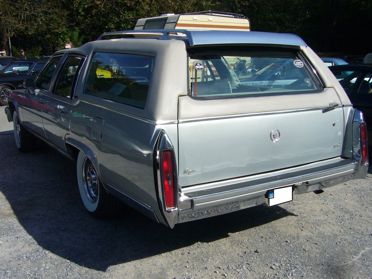 Heckansicht eines Cadillac Fleetwood Brougham Estate Wagon aus dem Jahr 1981. Oldtimertreffen an der Bleibergquelle Velbert am 22.09.2024.