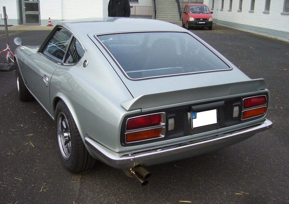 Heckansicht eines Datsun 260Z. Oldtimertreffen an Mo´s Bikertreff in Krefeld am 10.11.2024.